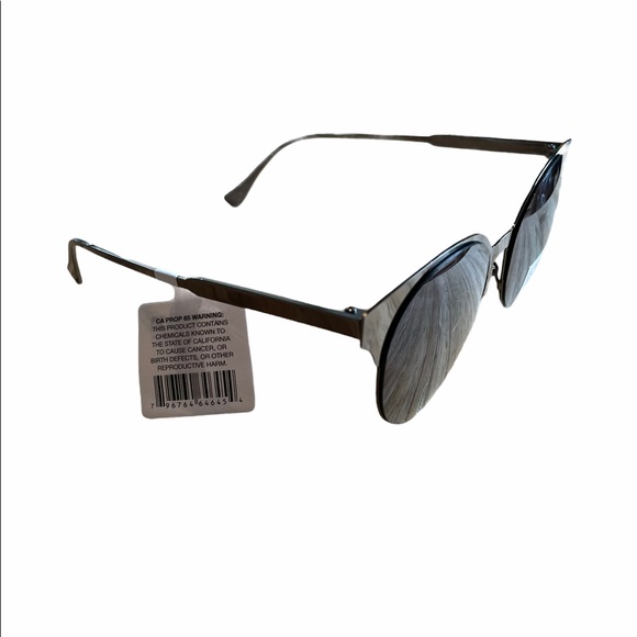 Joe’s Jeans Metallic Gunmetal Square Sunglasses - Picture 2 of 7